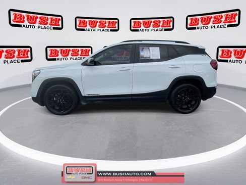 Used 2022 GMC Terrain SLE w/ Driver Convenience Package image 7