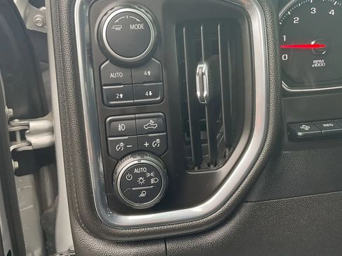 Used 2022 Chevrolet Silverado 2500 LTZ w/ LTZ Premium Package AWD/4WD image 27