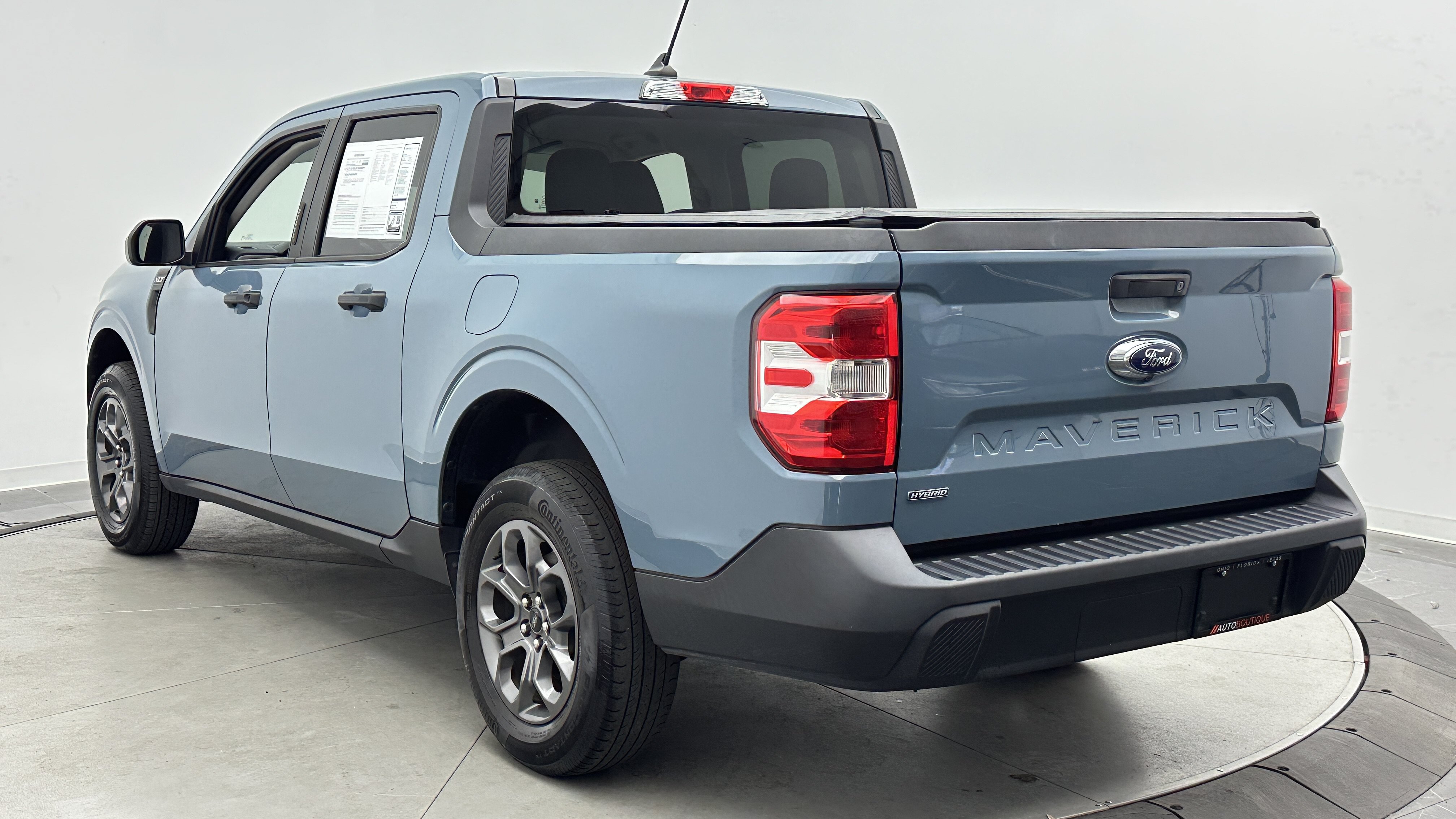Used 2023 Ford Maverick XLT FWD image 4