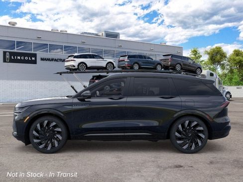 New 2026 Lincoln Nautilus Reserve AWD/4WD image 3