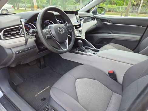 Certified 2022 Toyota Camry LE FWD image 25