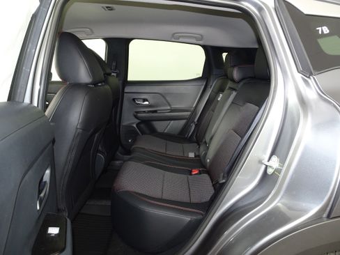 New 2026 Nissan Kicks SR w/ Cold Weather Package image 7