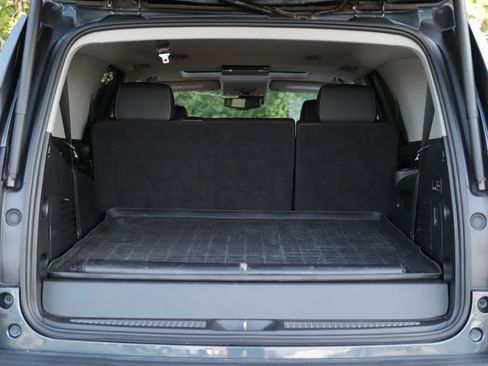 Used 2020 Chevrolet Tahoe LT AWD/4WD image 33