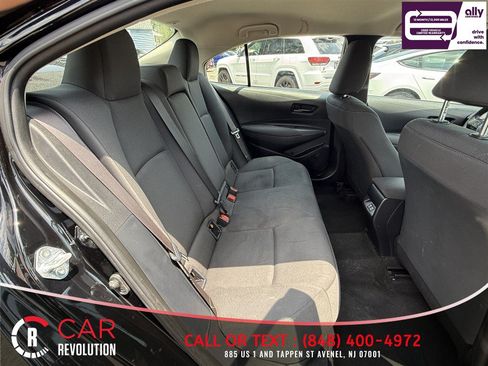 Used 2024 Toyota Corolla LE FWD image 28