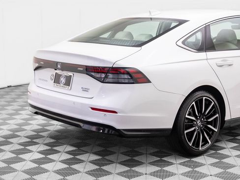 Used 2024 Honda Accord Touring image 32