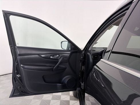 Used 2019 Nissan Rogue SL AWD/4WD image 10