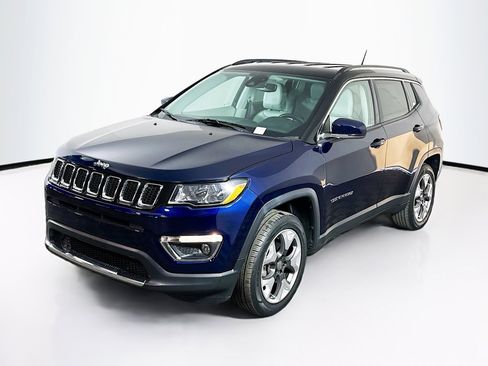 Used 2021 Jeep Compass Limited image 3