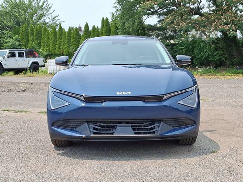 New 2026 Kia EV6 Light AWD/4WD image 2