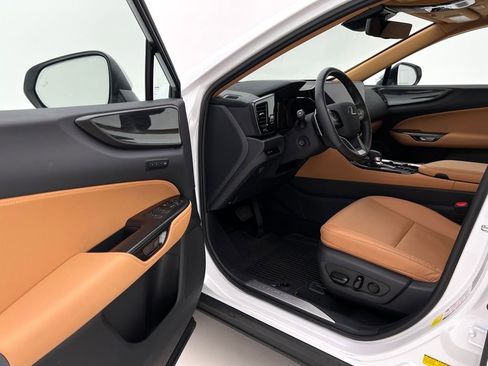 Used 2025 Lexus NX 350 AWD w/ Premium Package image 12