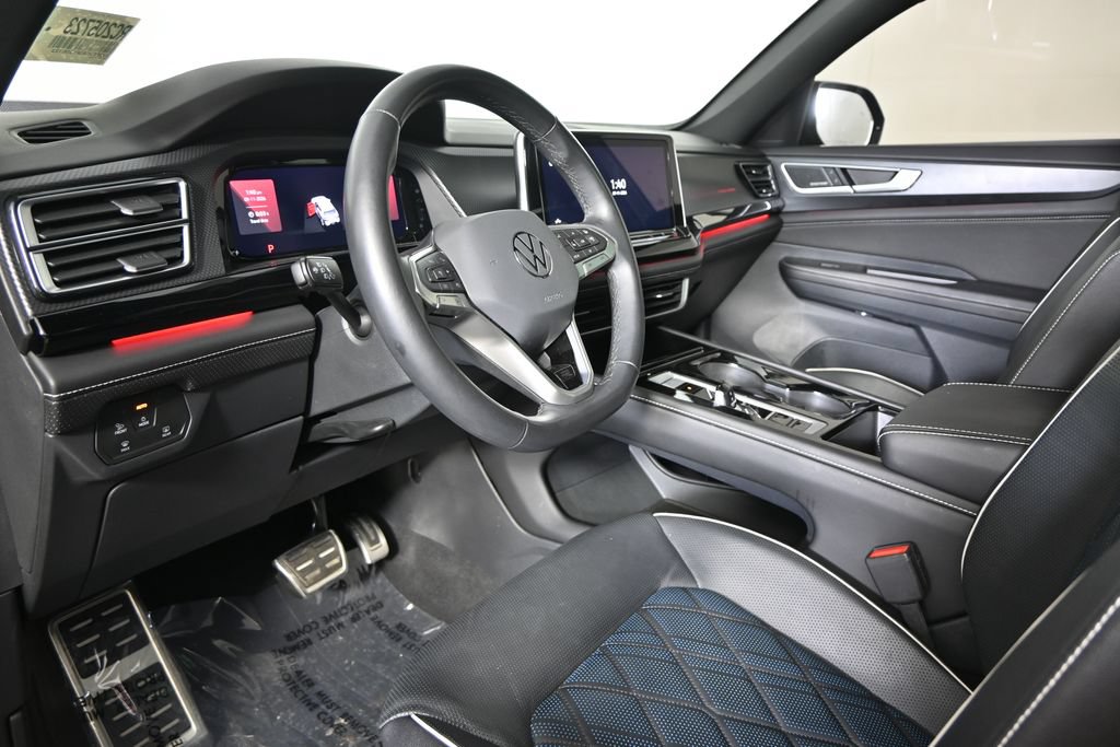 Used 2024 Volkswagen Atlas Cross Sport SEL Premium R-Line AWD/4WD image 23