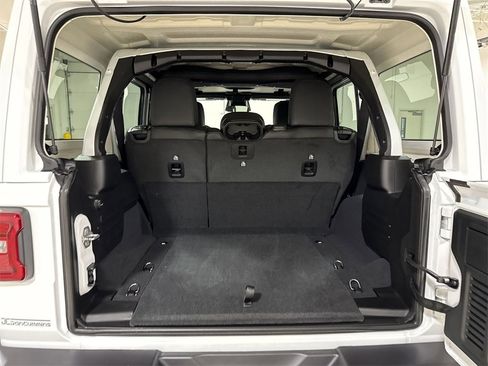 New 2026 Jeep Wrangler Rubicon image 9