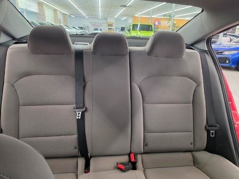 Used 2020 Hyundai Elantra SEL FWD image 14