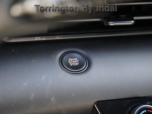 New 2025 Hyundai Elantra Sport image 28