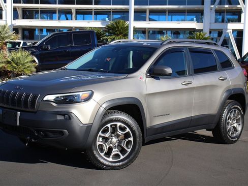 Used 2021 Jeep Cherokee Trailhawk w/ Trailer Tow Group image 1