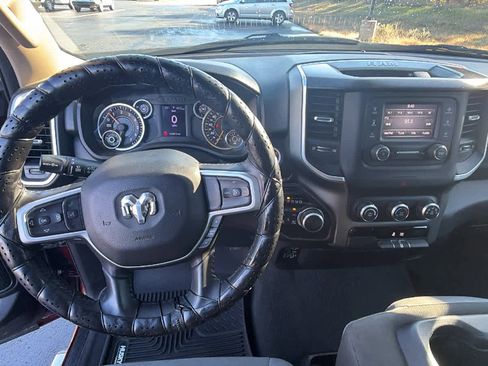 Used 2020 RAM 1500 Big Horn image 8