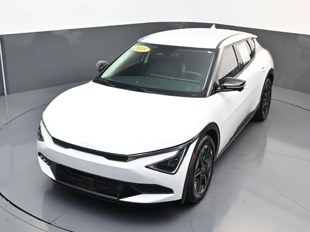 Used 2025 Kia EV6 Wind RWD image 20