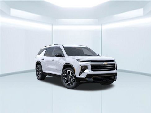 New 2026 Chevrolet Traverse High Country FWD image 11