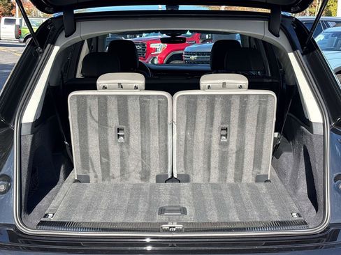 Used 2025 Audi Q7 3.0T Premium Plus image 17