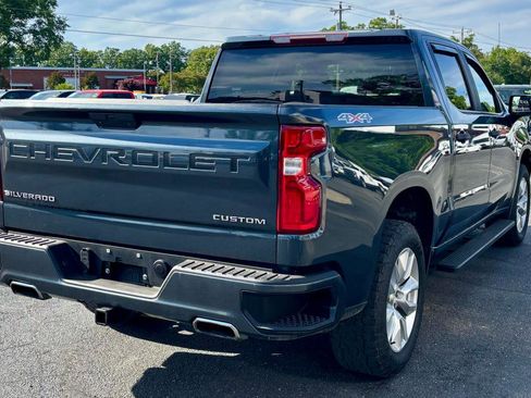 Used 2019 Chevrolet Silverado 1500 Custom w/ Custom Value Package AWD/4WD image 6