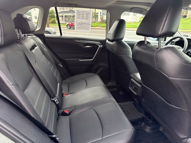 Used 2023 Toyota RAV4 XLE Premium AWD/4WD image 33