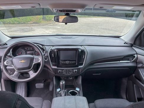 Used 2019 Chevrolet Traverse LS image 11