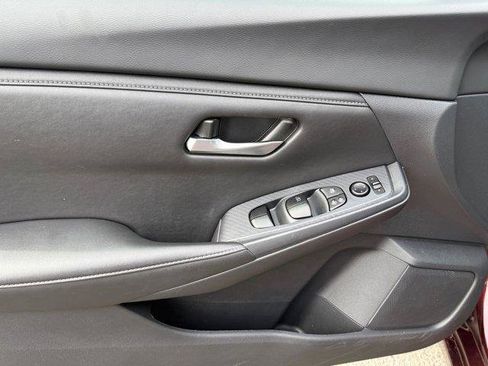 Used 2024 Nissan Sentra SV image 18