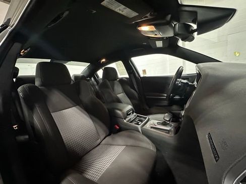 Used 2023 Dodge Charger R/T w/ Technology Group RWD image 16
