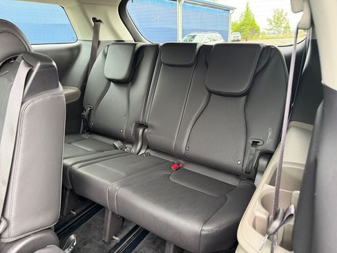 Used 2026 Kia Carnival FWD image 33