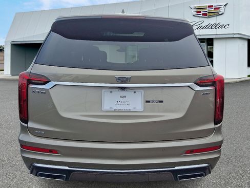 Certified 2022 Cadillac XT6 Premium Luxury w/ Technology Package image 5