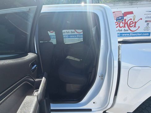 Used 2023 Chevrolet Colorado LT RWD image 34
