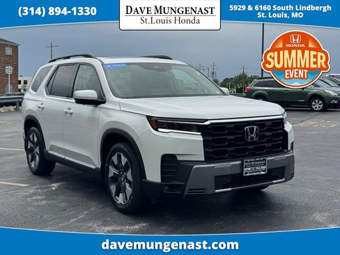 Certified 2026 Honda Pilot Touring image 1