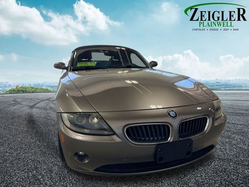 Used 2005 BMW Z4 2.5i RWD image 8