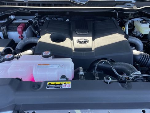 New 2026 Toyota Tundra SR5 AWD/4WD image 10