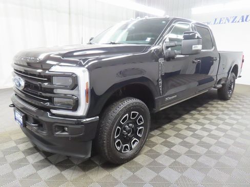 Used 2025 Ford F250 Platinum image 6