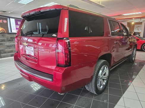 Used 2015 Chevrolet Suburban LTZ image 4