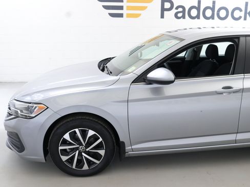 Used 2022 Volkswagen Jetta S image 4