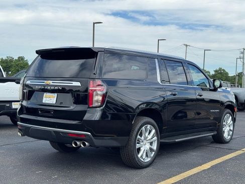 Certified 2021 Chevrolet Suburban High Country AWD/4WD image 3