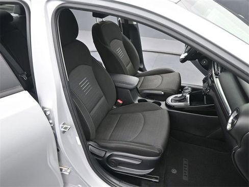 Used 2019 Kia Forte S image 19