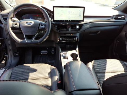Used 2024 Ford Escape ST-Line w/ Tech Pack #1 AWD/4WD image 12