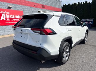 Used 2025 Toyota RAV4 XLE AWD/4WD video 3