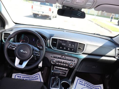 Used 2020 Kia Sportage LX w/ LX Popular Package AWD/4WD image 6