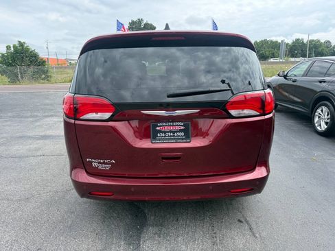 Used 2018 Chrysler Pacifica L FWD image 7