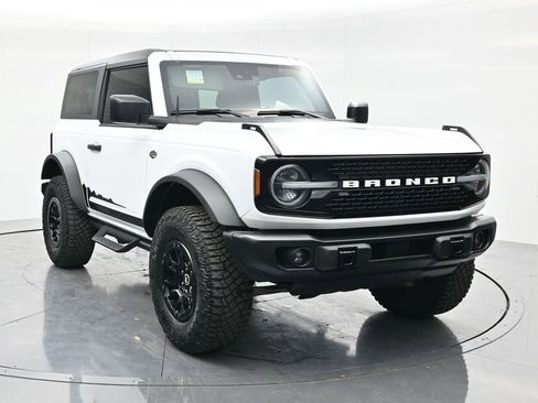 Used 2023 Ford Bronco Wildtrak AWD/4WD image 3