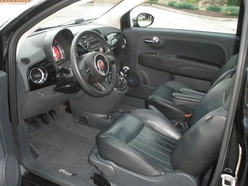 Used 2015 FIAT 500 Lounge w/ Luxury Leather Package FWD image 24