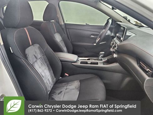 Used 2023 Nissan Sentra SR w/ Electronics Package image 32