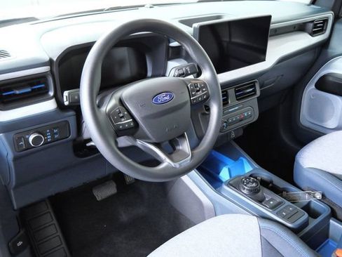 Certified 2025 Ford Maverick XLT w/ Equipment Group 302A AWD/4WD image 3