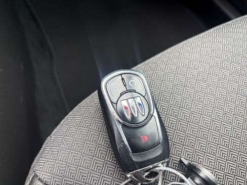 Used 2025 Buick Encore GX Preferred image 21