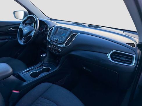 Used 2018 Chevrolet Equinox LT image 28