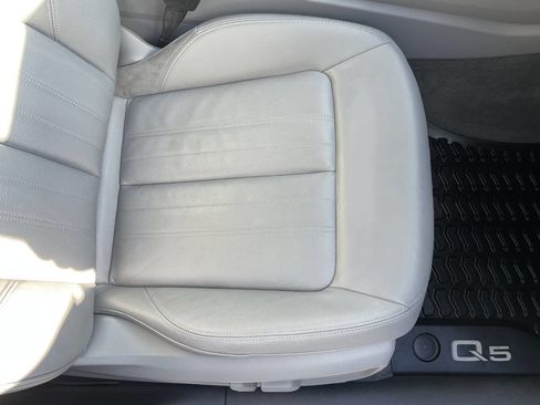 Used 2019 Audi Q5 2.0T Premium w/ Convenience Package image 28