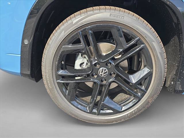 New 2026 Volkswagen Tiguan SE R-Line FWD image 13